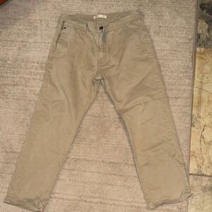 Signature by Levi Strauss Men's Khaki Chinos